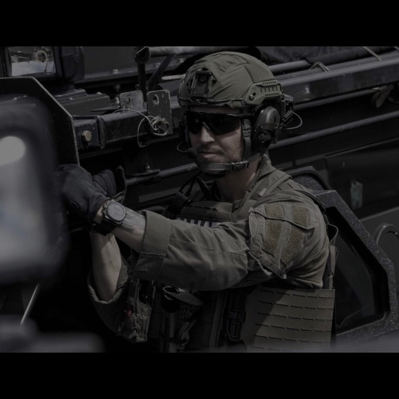 MTM Special Ops Watch Air Stryk II Black Titanium - Picture 7 of 13